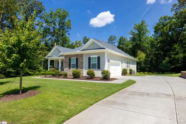 3103 CHATHAM DR