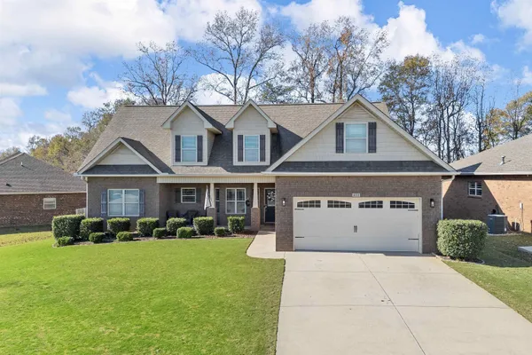 421 SLATE DR