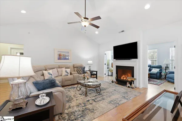 1018 BLYTHWOOD DR
