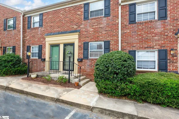 2530 E N ST 11-D