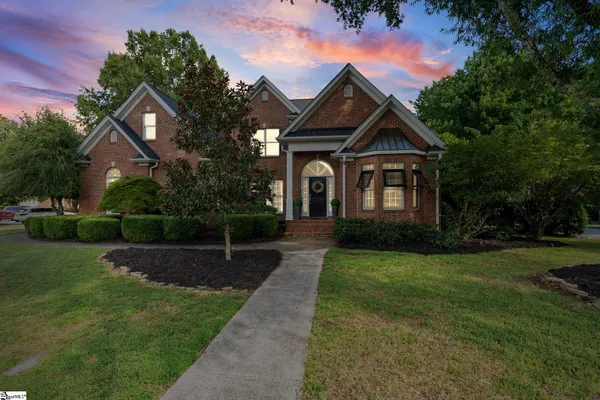 201 HUDDERSFIELD DR