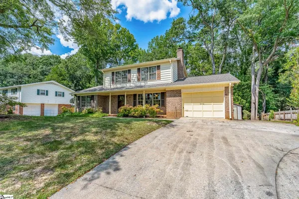 121 BROOKBEND RD
