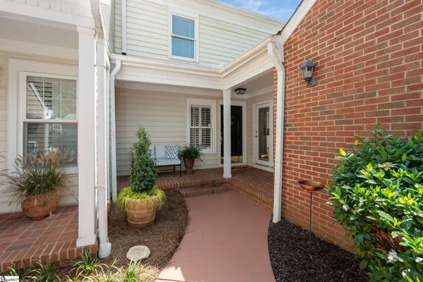 1272 SHADOW WAY