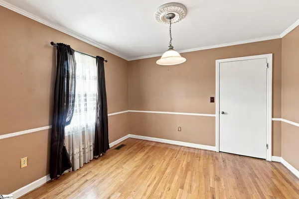 10 ARBUTUS TRL