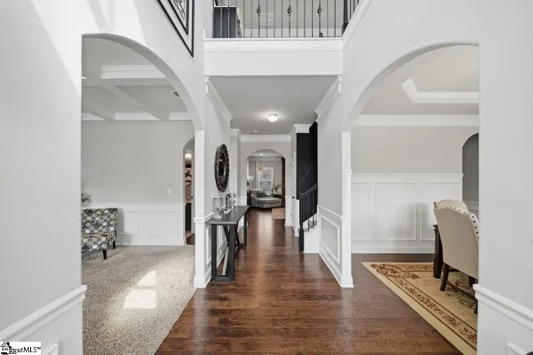 536 W SADDLETREE DR