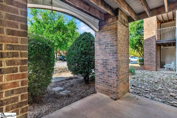 833 OLD GREENVILLE HWY