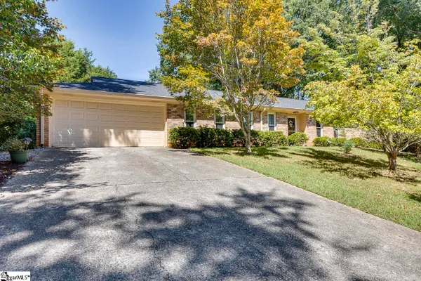 4 KINGSLEY CT