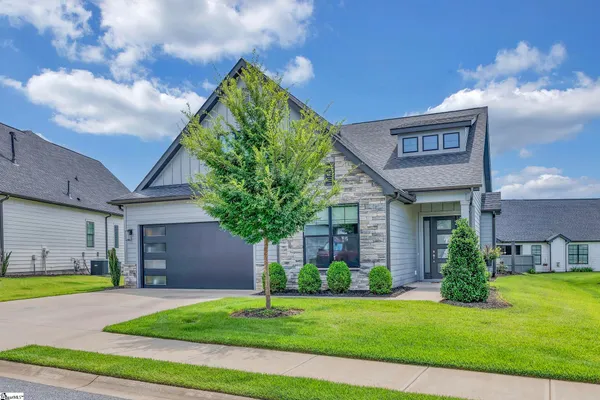 103 RIDAN RD