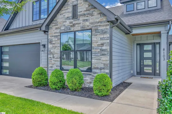 103 RIDAN RD