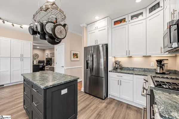 303 SADDLEBRED DR