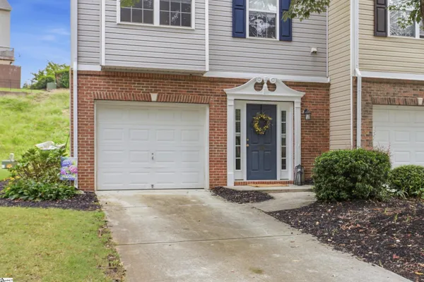 415 WOODBARK CT