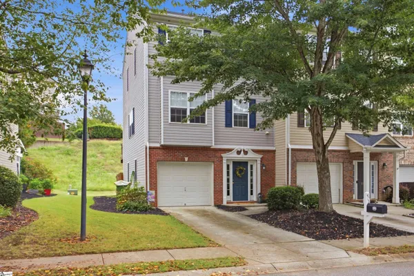 415 WOODBARK CT