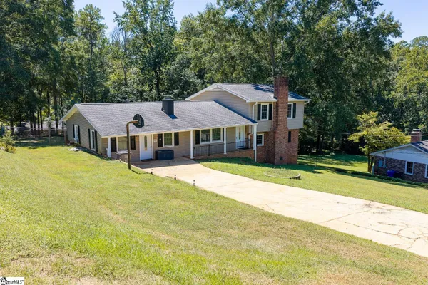 201 KNOLLVIEW DR