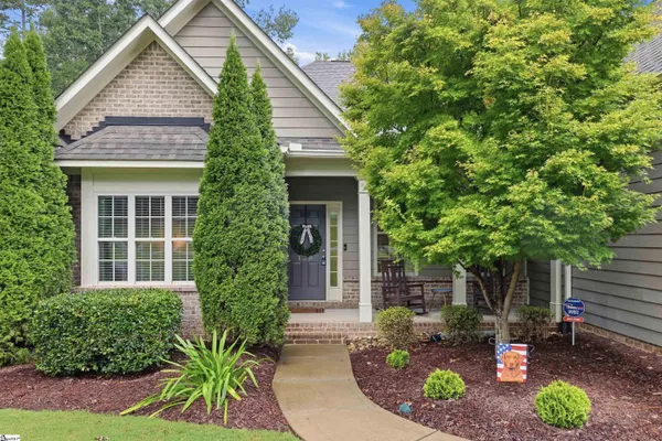 128 WALTZING VINE LN