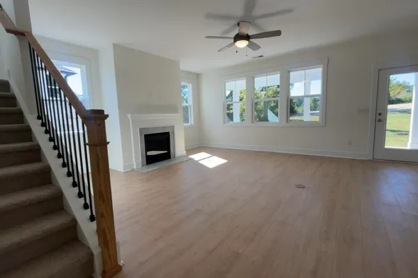 206 JACQUELINE RD 39