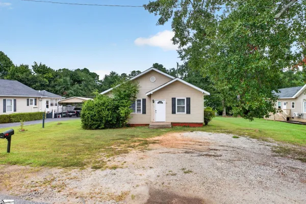 1575 MAIN ST