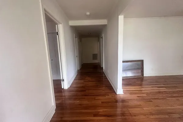 308 ELLENBERG AVE