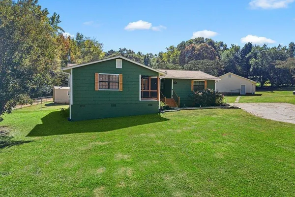 807 GLENN SPRINGS RD