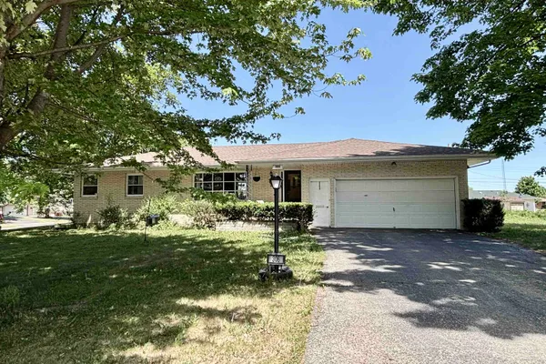 306 BEACON DR