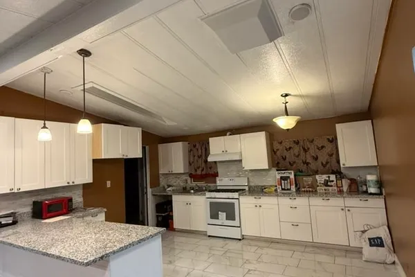 4404 RAIDERS WAY 81