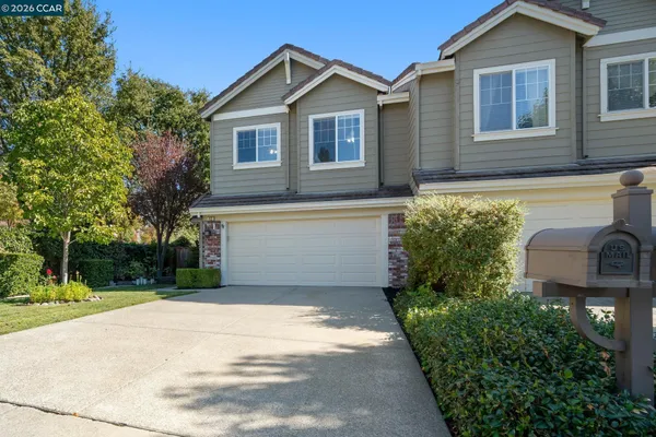 12 CROSS BRIDGE PL