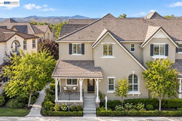 6259 BYRON LN