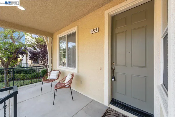 6259 BYRON LN