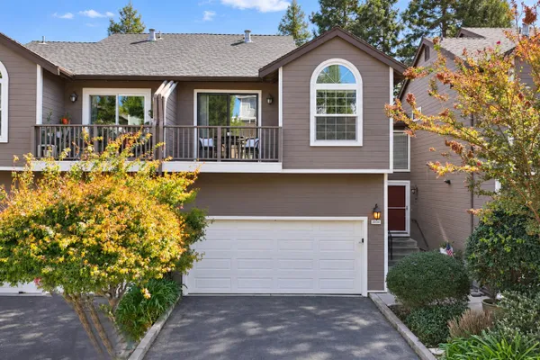 2030 WELLFLEET PL