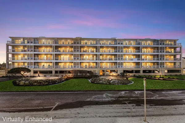 101 W SPRUCE AVE 409