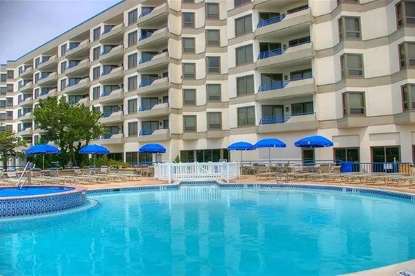 7100 OCEAN AVE 215