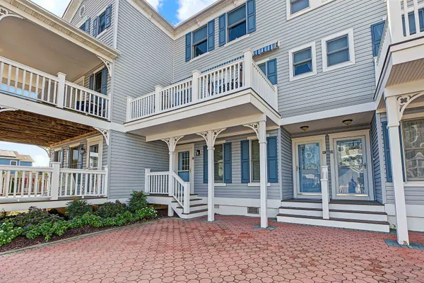 933 COLUMBIA AVE B-7