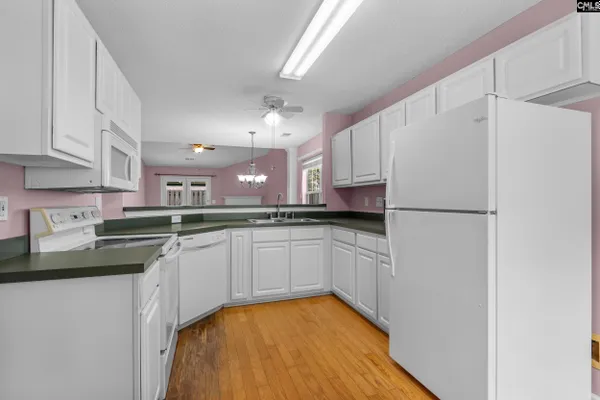 108 HUNTINGTON CIR