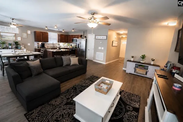926 SEQUOIA DR