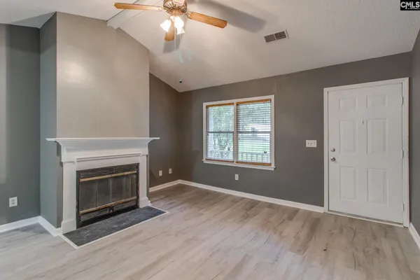 18 DUTCH CIR