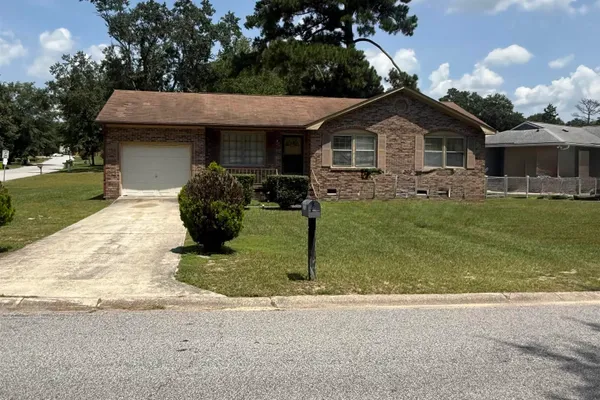 2712 PADGETT RD
