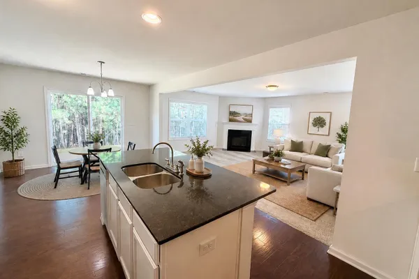 179 TURNFIELD DR
