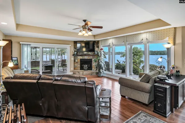 3524 DRIFTWOOD POINT RD