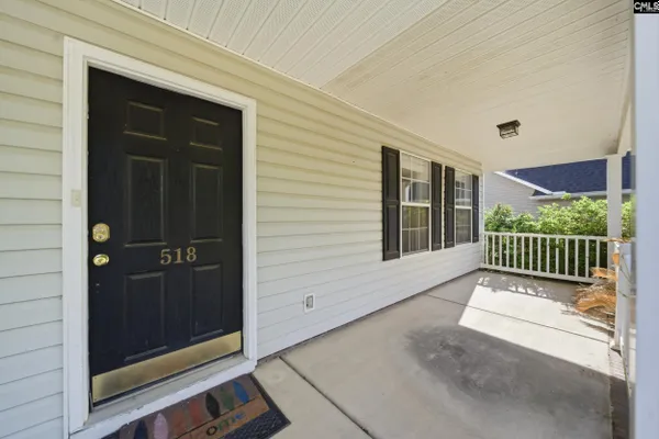518 WHITEWATER DR