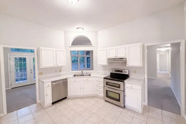 13 STANFORD RIDGE CT