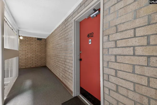 619 KING ST 402