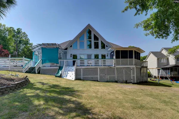 6 GREEN SHANK CT