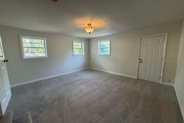 3022 LINDENWOOD DR