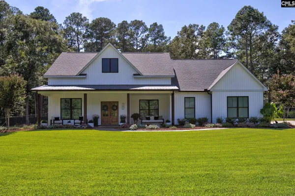 787 WHITE PINES DR