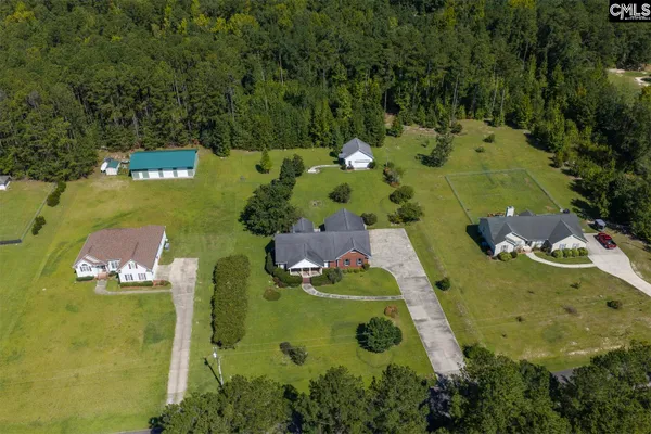 152 BERRY HILL LN