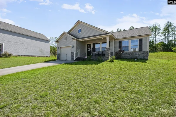 543 LAWNDALE DR