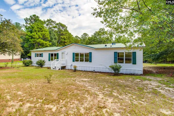 894 ST PAULS CHURCH CIR