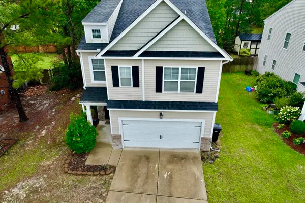 16 FURLONG DOWNS ST