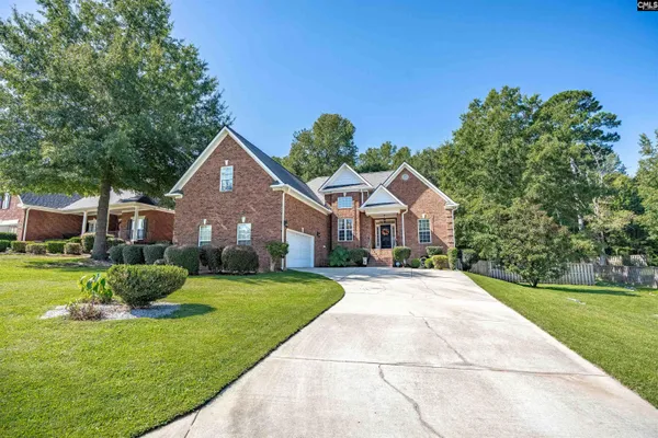 582 VILLAGE CHURCH DR