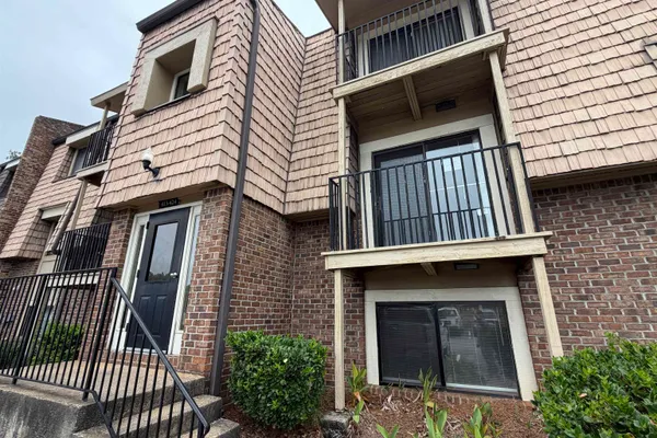 418 OLD MANOR RD