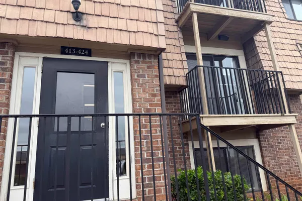418 OLD MANOR RD